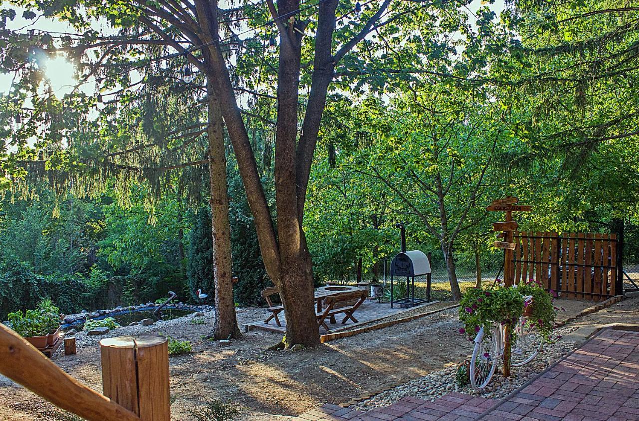 Cityside Cottage Eger Exterior photo